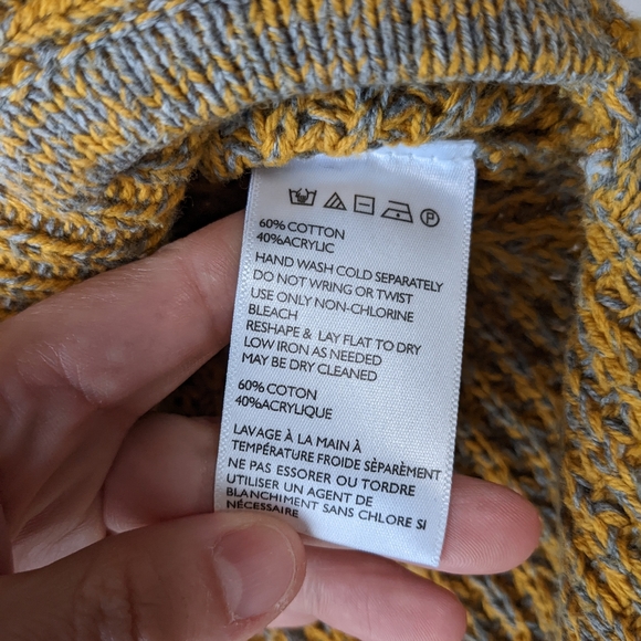 BDG Urban Outfitters Mustard yellow Knit Sweater Loose Fit - Picture 10 of 10